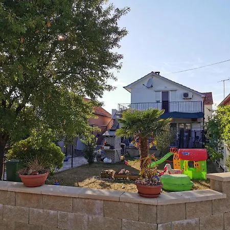 Leona Apartamento Sukošan