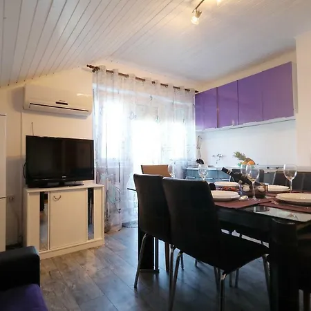 Leona Apartamento