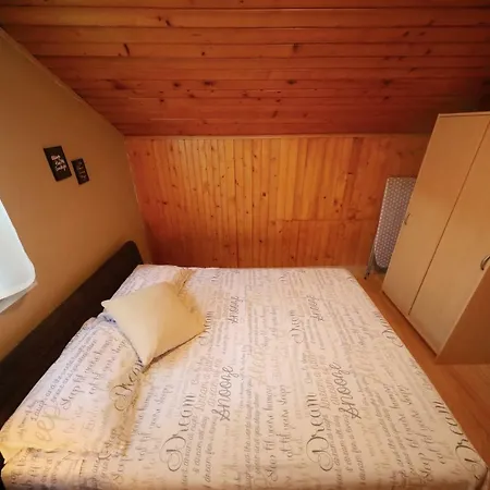 Leona Apartamento Sukošan