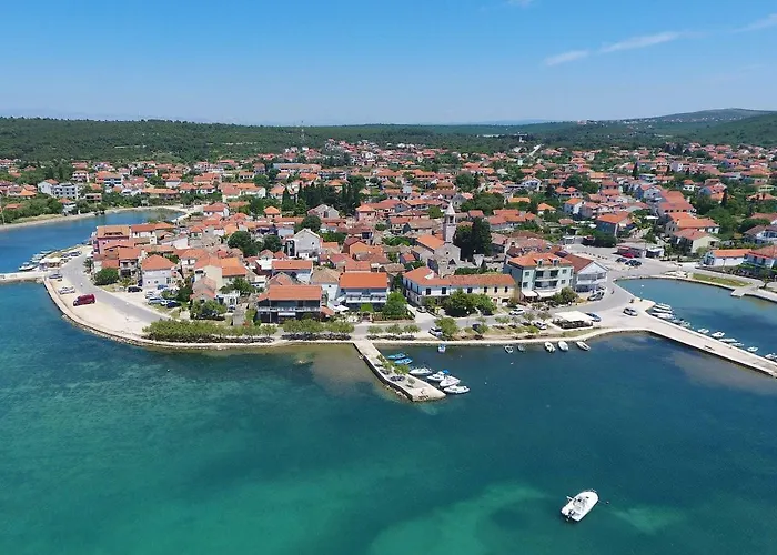 Leona Apartament Sukošan